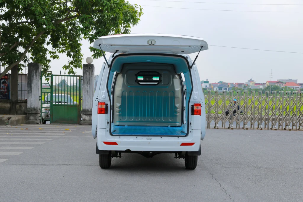 Xe tải van SRM X30P-V2 2 chỗ – Tải trọng 945 kg